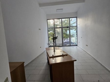 NEGOZIO IN VENDITA 31 M2 MINE PEZA 95.000 EURO