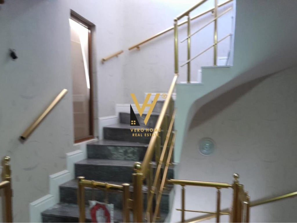 SHITET VILE 3 KATESHE NE ALLIAS 515.000 EURO