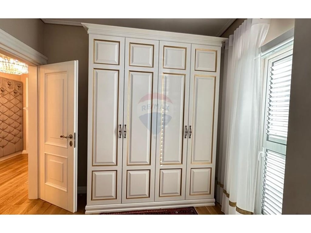 2+1 apartment for rent at Myslym Shyri!