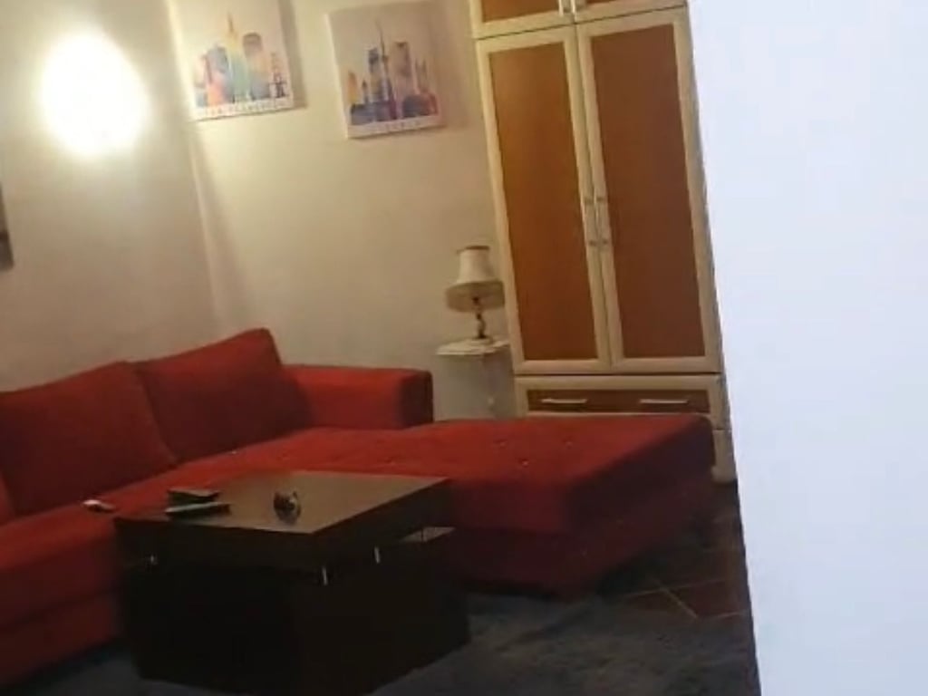 Garsoniere me qira tek Rruga e Elbasanit!