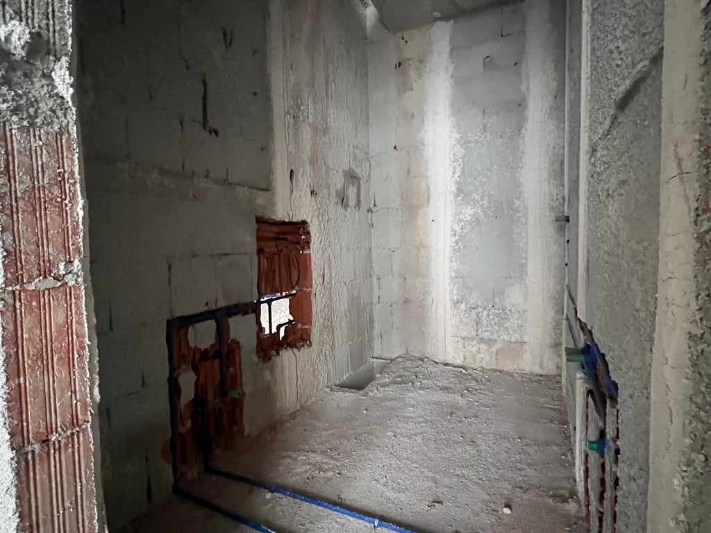 Shitet apartament 2+1+2 Tek Univers City 