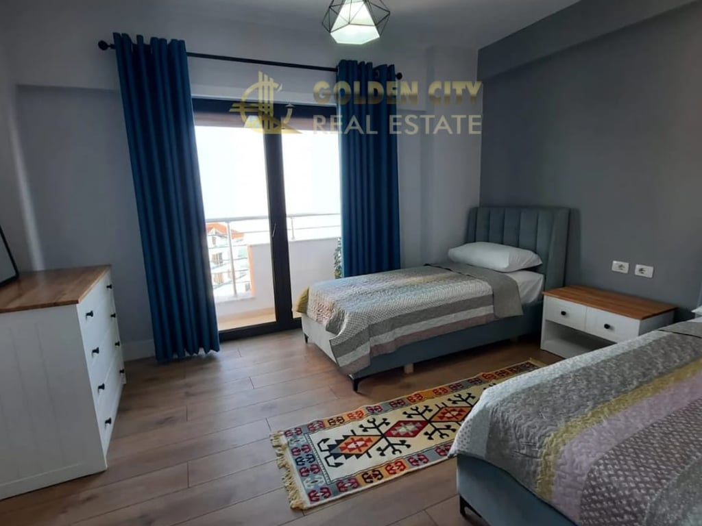 Ofrojme per qera mujore apartament Luxury 2+1 me 3 ballkone. vollga