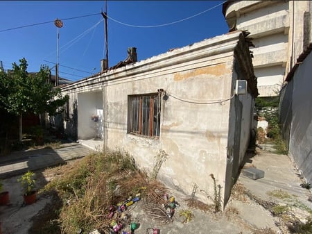 Kavaje, old house with land, a bit from the promenade "Josif Budo", Kavaje