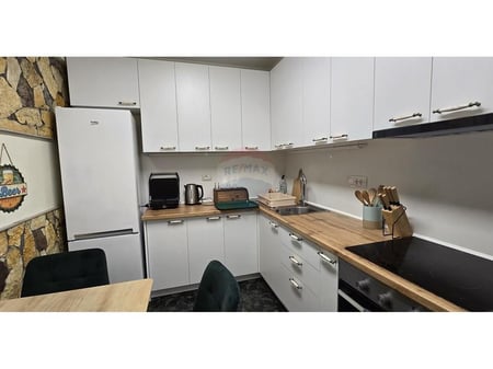 In Affitto Appartamento 2+1+2 con Veranda – Mercato Nuovo