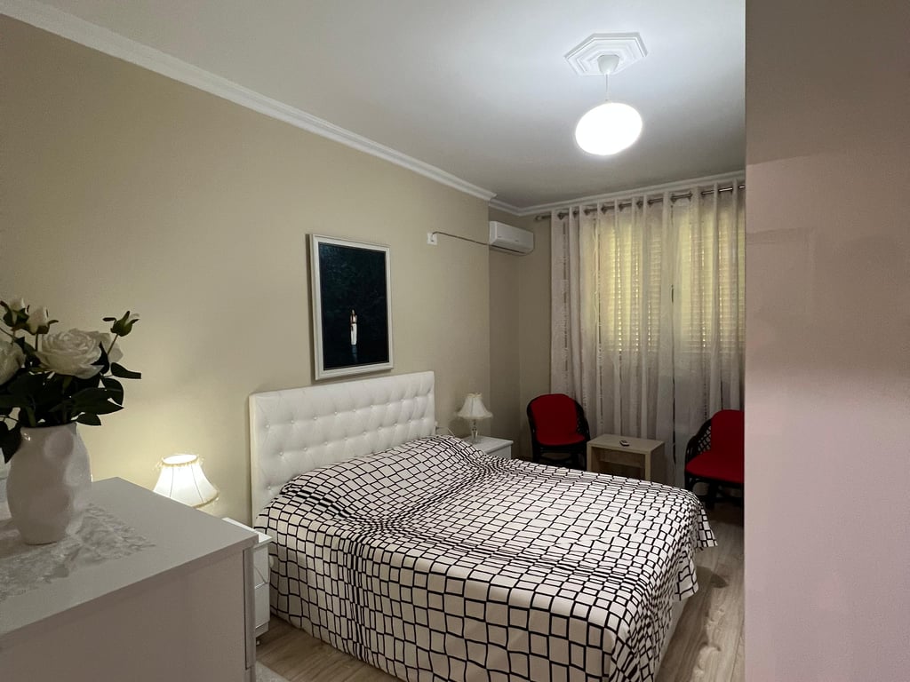 🏠 2-Bedroom Apartment for Rent – Zjarrfikësja Area, Near Aleksandria, Vlorë