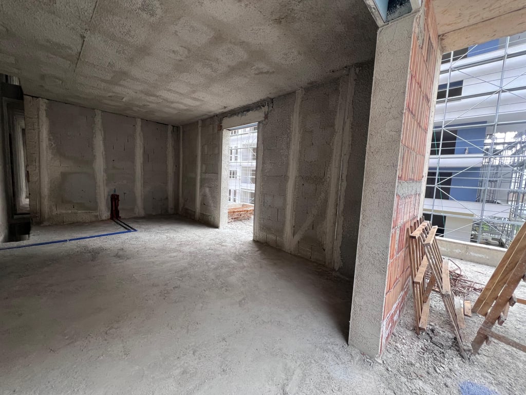 Shitet apartament 2+1+2 Tek Univers City 