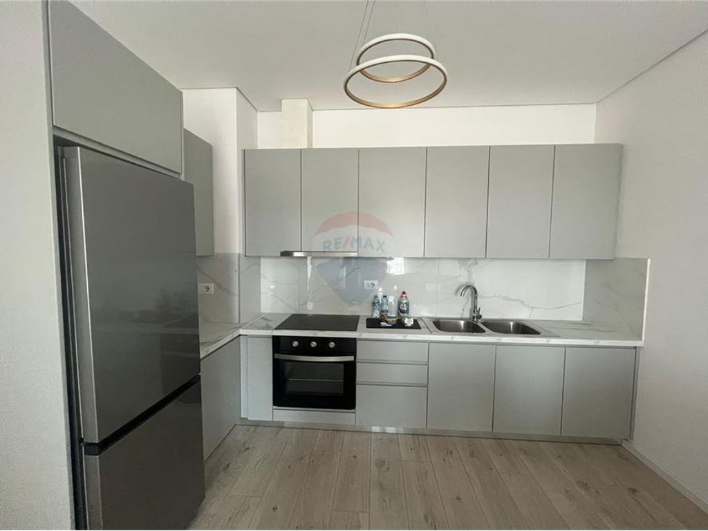 Apartament 2+1 me qera tek Rruga e Kavajes!