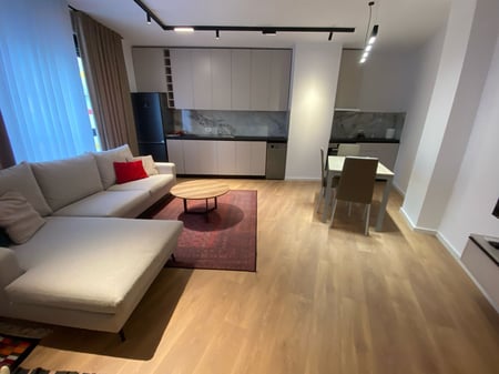 JEPET ME QIRA 1+1 KOPSHTI ZOOLOGJIK 600€