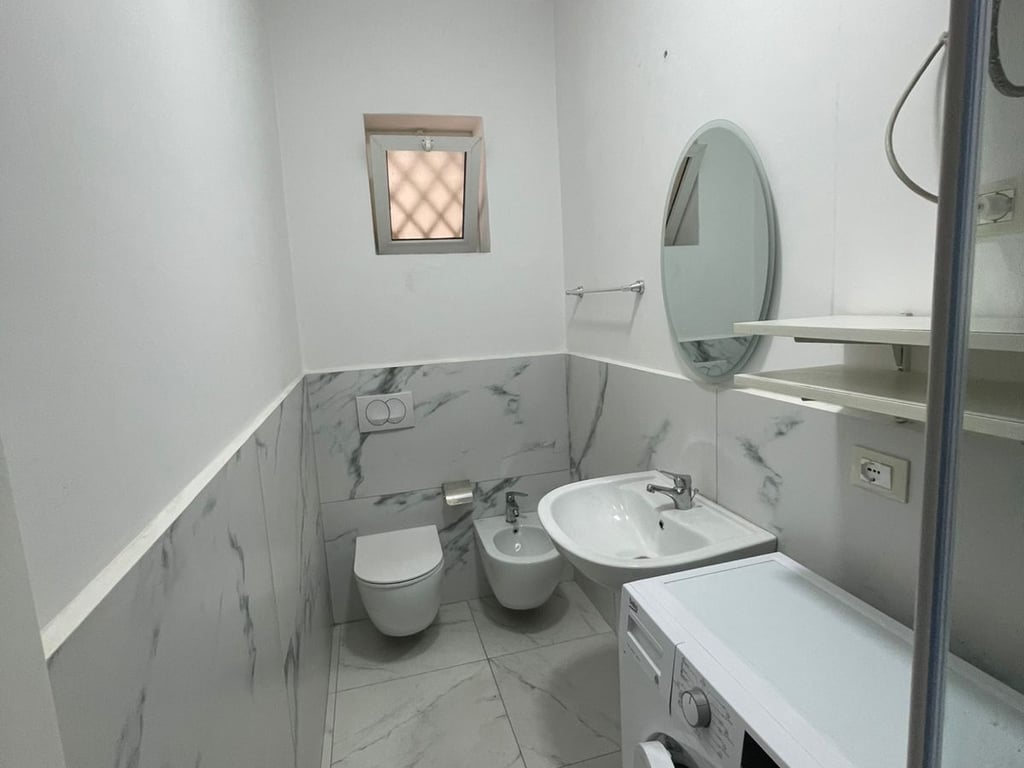 Jepet me qera apartament 1+1 tek Ambasada Amerikane