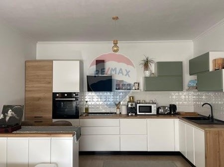Si offre appartamento in affitto 1+1 a Don Bosko.