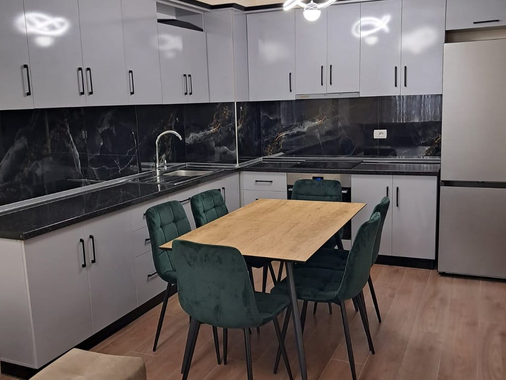 Apartament 2+1 per shitje i mobiluar tek Univers City!