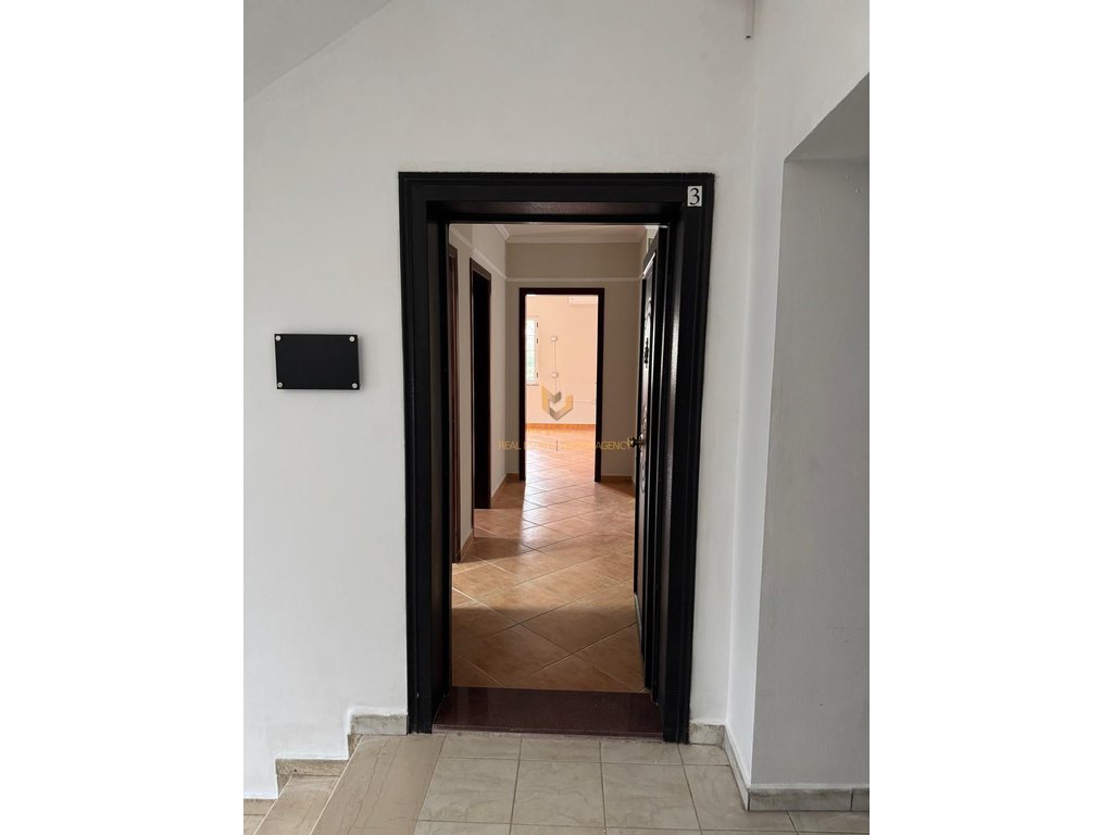 4+1+2 OFFICE FOR RENT AT WILLSON SQUARE