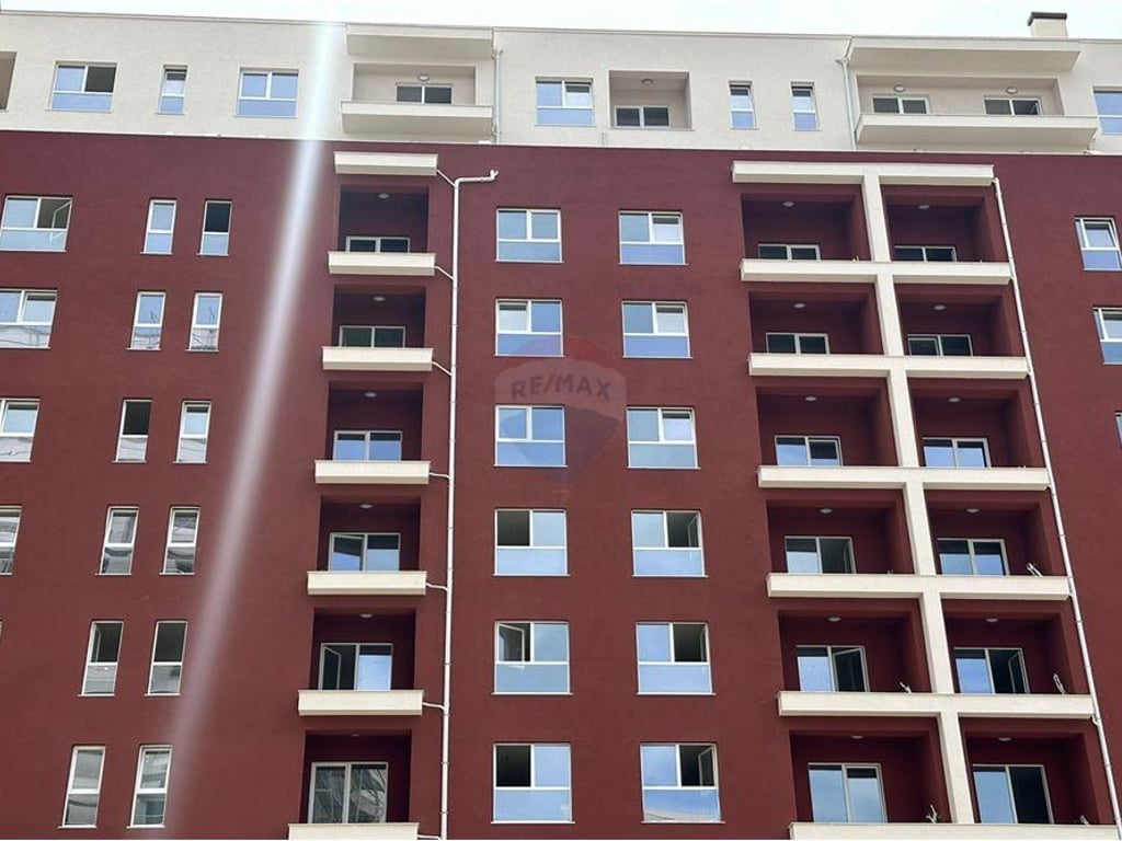 SHITET APARTAMENT 2+1, AURA