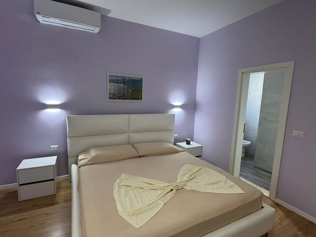 JEPET ME QIRA APARTMENT 2+1+2 TUALETE +2 BALLKONE, PRANE SPITALIT NENE TEREZA, TIRANE