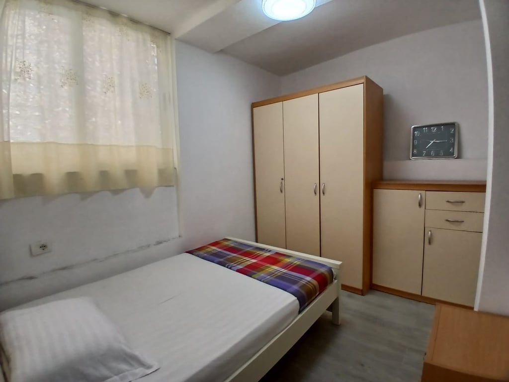 Appartamento 2+1 in Affitto, Via Durresit Prezzo: 600 euro