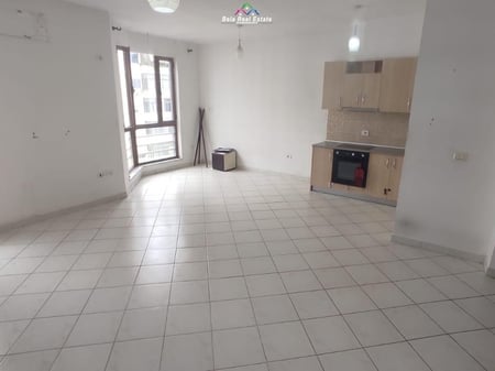 Zyre Me Qera 2+1 Tek Rruga e Kavajes (ID BZ2577) Tirane.