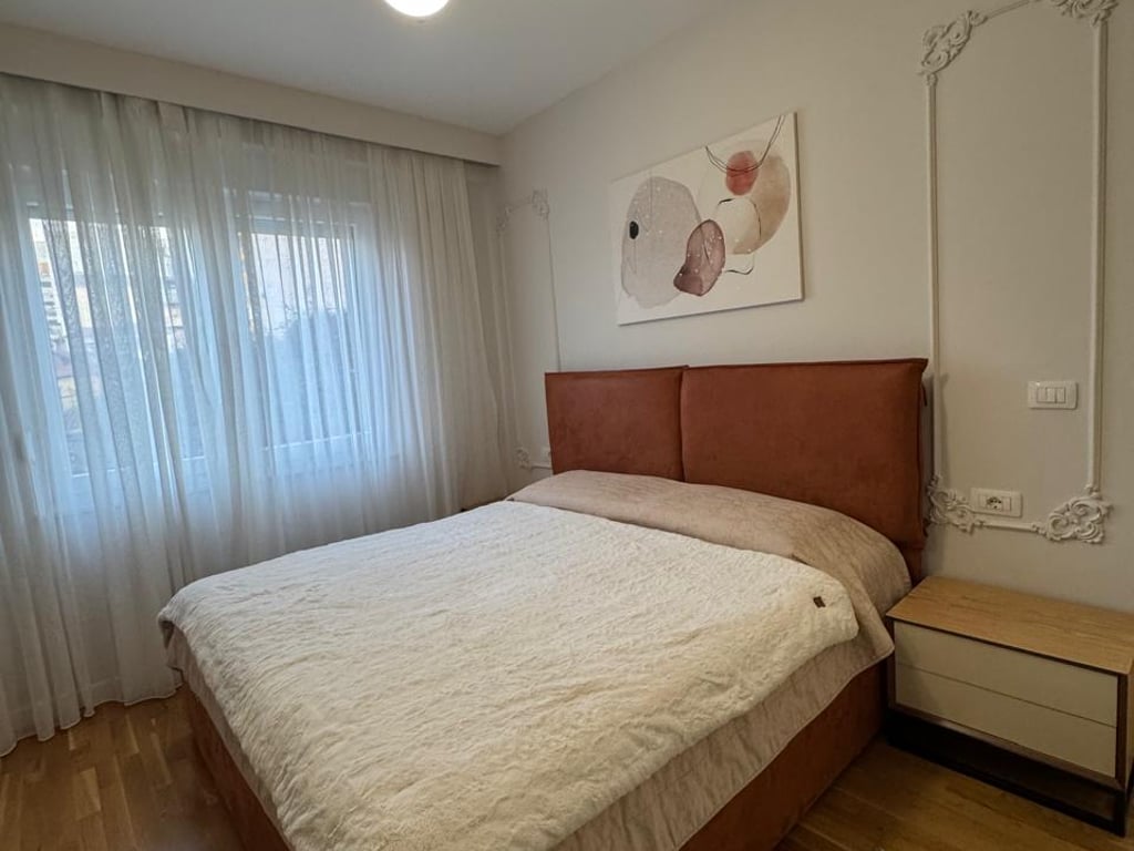 Super 1+1+P apartment for rent on Barrikadave Street.