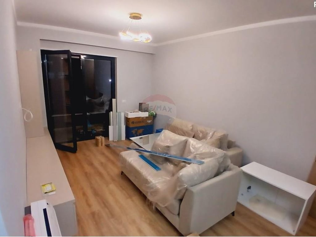 APARTAMENT 2+1+2 ME QIRA TEK BULEVARDIT E RI!