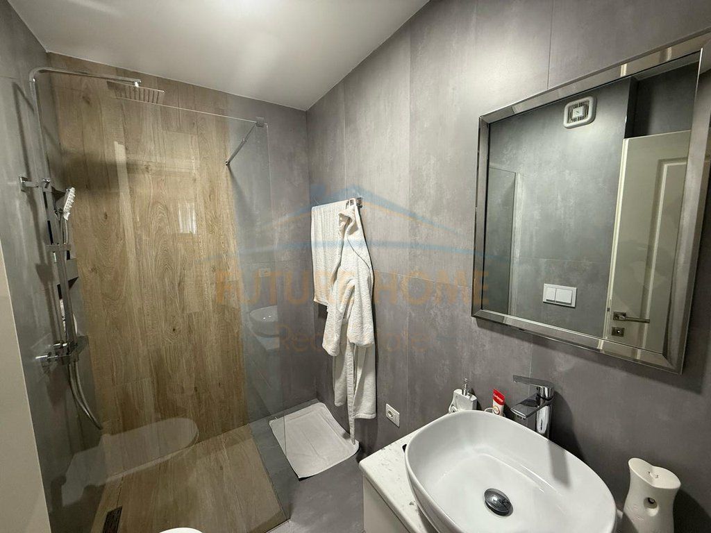 Affitto, Appartamento 1+1, Quartiere 1, Korçë. (KO52082)