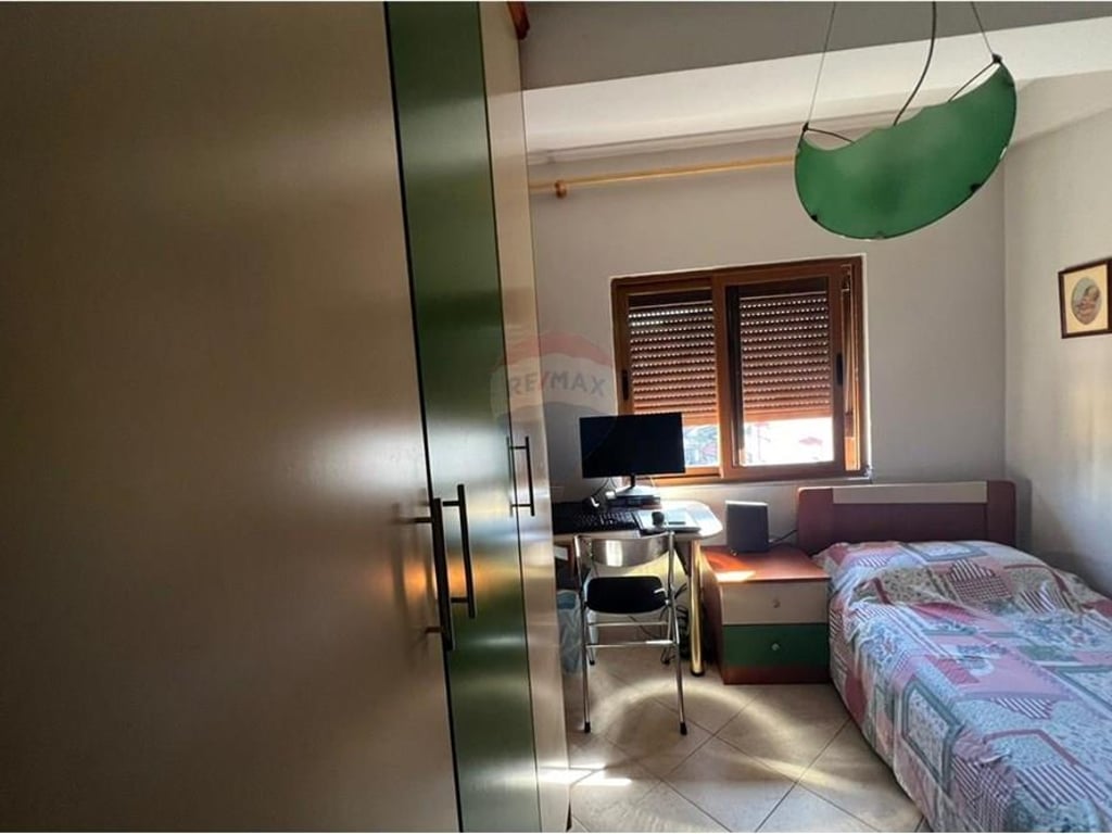 Apartament 3+1 per shitje, Rruga Bardhyl, Brryli