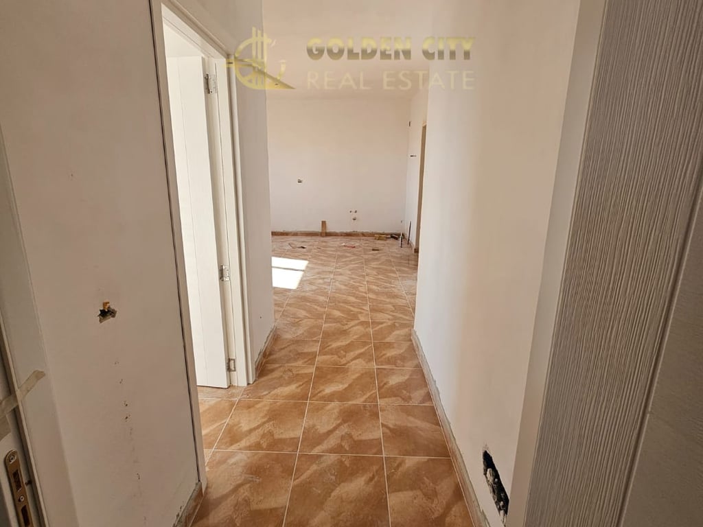 Shitet super apartament 2+1. SPITALL