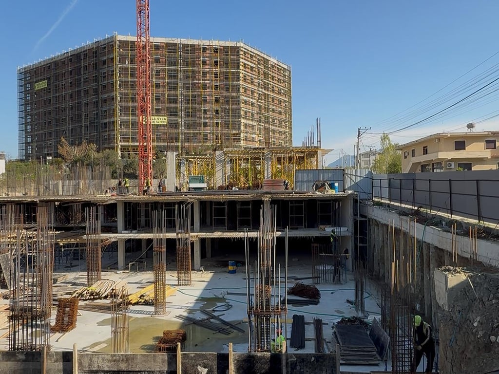 Shitet super apartament 2+1  tek Belfiore Rezidenc   