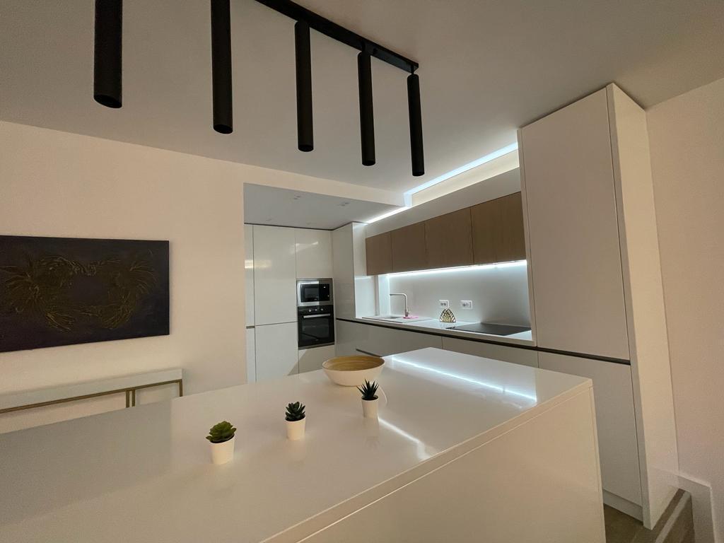 For RENT 3-storey villa in a private residence in Mullet