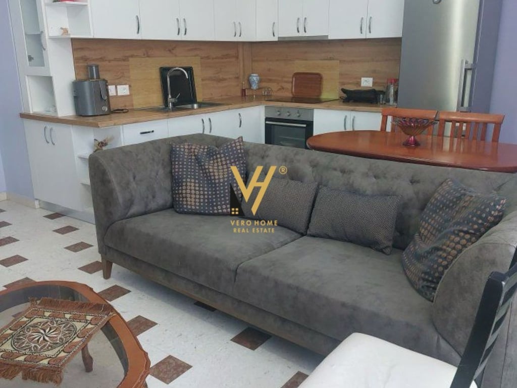 AFFITTASI APPARTAMENTO 3+1+BLK IN PIAZZA AVNI RUSTEMI 800 EURO