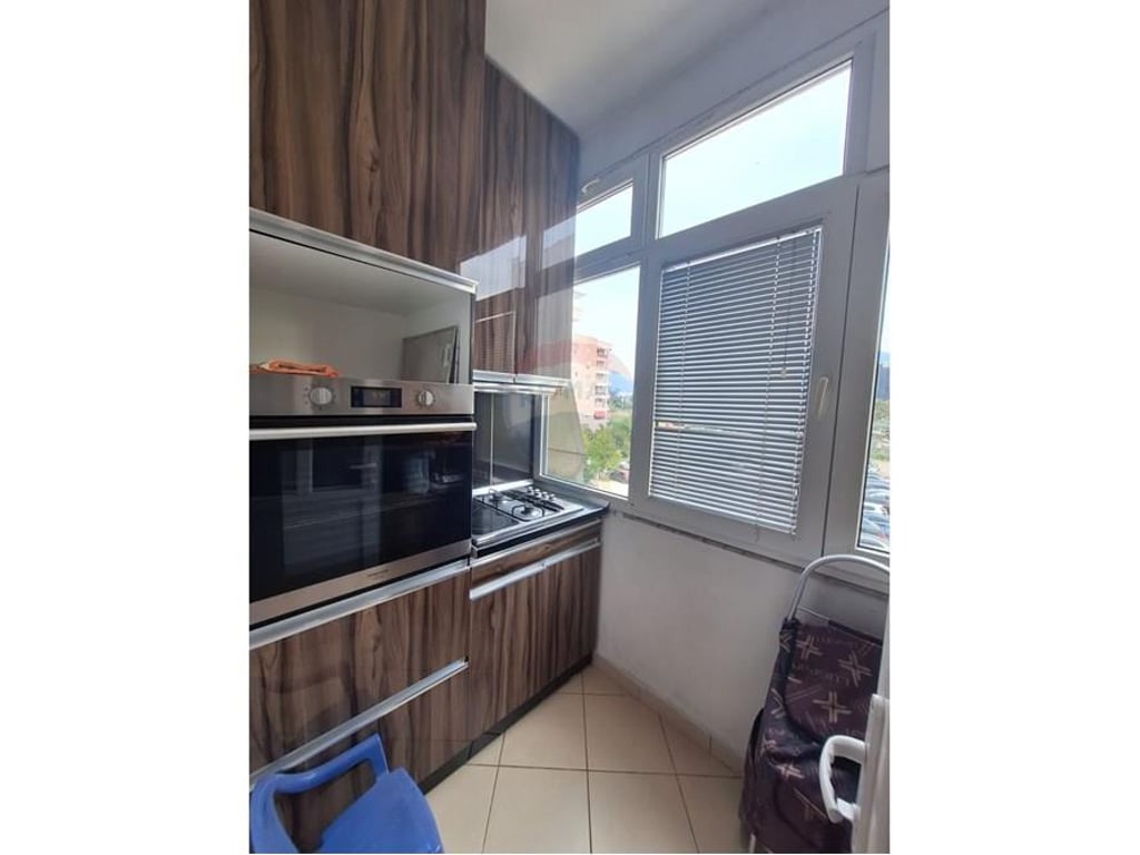 APARTAMENT 2+1 PER QIRA JORDAN MISJA  600 €