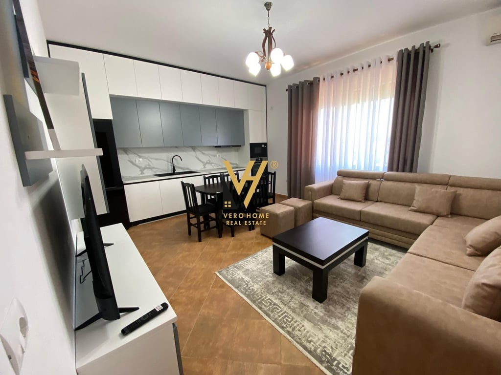 JEPET APARTAMENT 2+1+2 ME QERA NE SHKOZE 650 EURO
