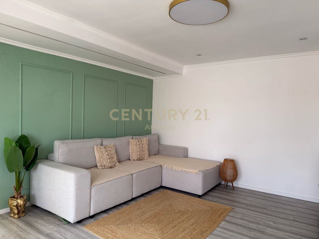 🌊 SHITET APARTAMENT ME PAMJE NGA DETI – PLAZH, DURRËS