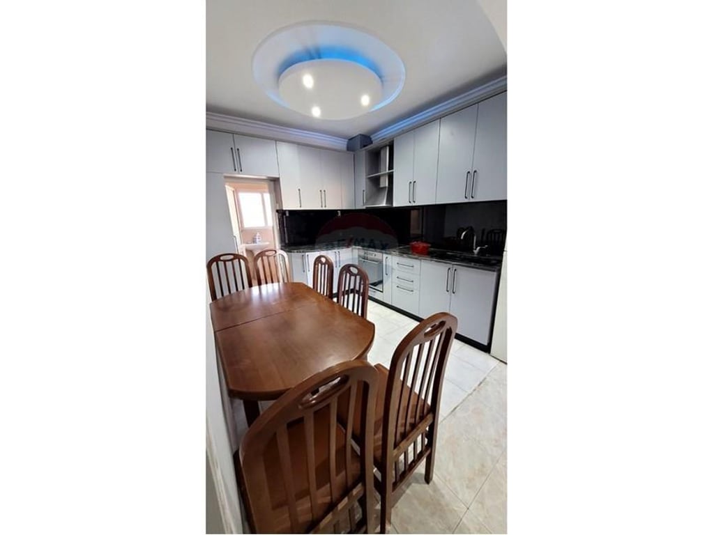 Appartamento in Affitto - Via Dibrës - Medreseja