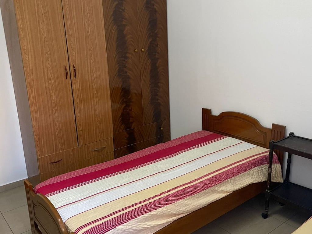 Jepet me qera apartamenti 1+1, Nenstacioni Elektrik Bulevardi i Ri 330 mije leke