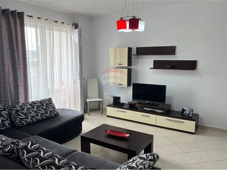 Apartament me qira 2+1