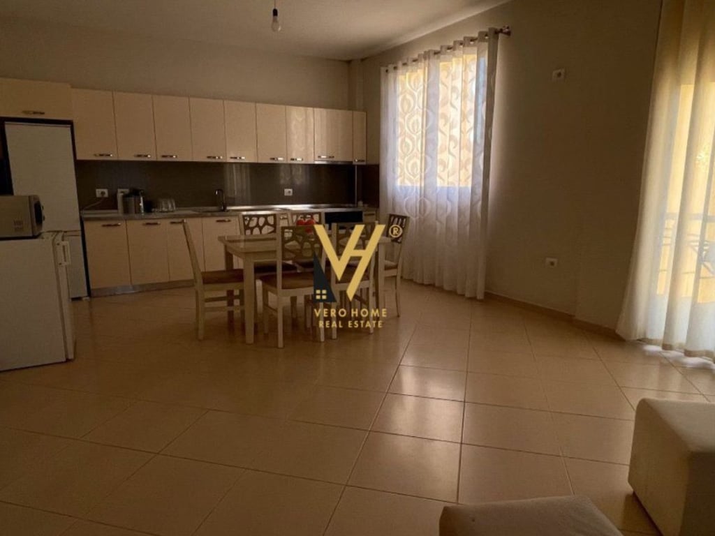 JEPET VILE 2-KATSHE ME QERA NE MJULL BATHORE 2.500 EURO