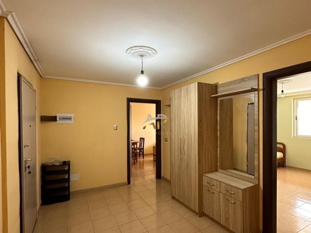 Apartment 2+1 for sale in Astir near Bar Artisti.