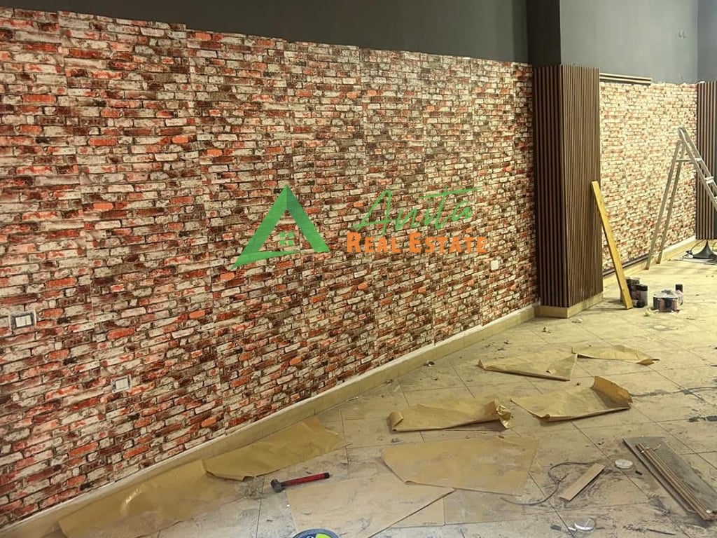 Ambiente commerciale in affitto a Yzberish