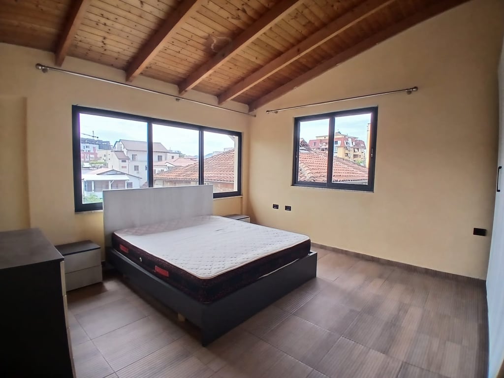 Apartment 2+1+2 for rent, near the Aviation Field;