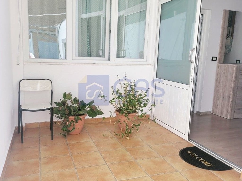 A 1+1 apartment is for rent in Ali Dem for 450 euros.