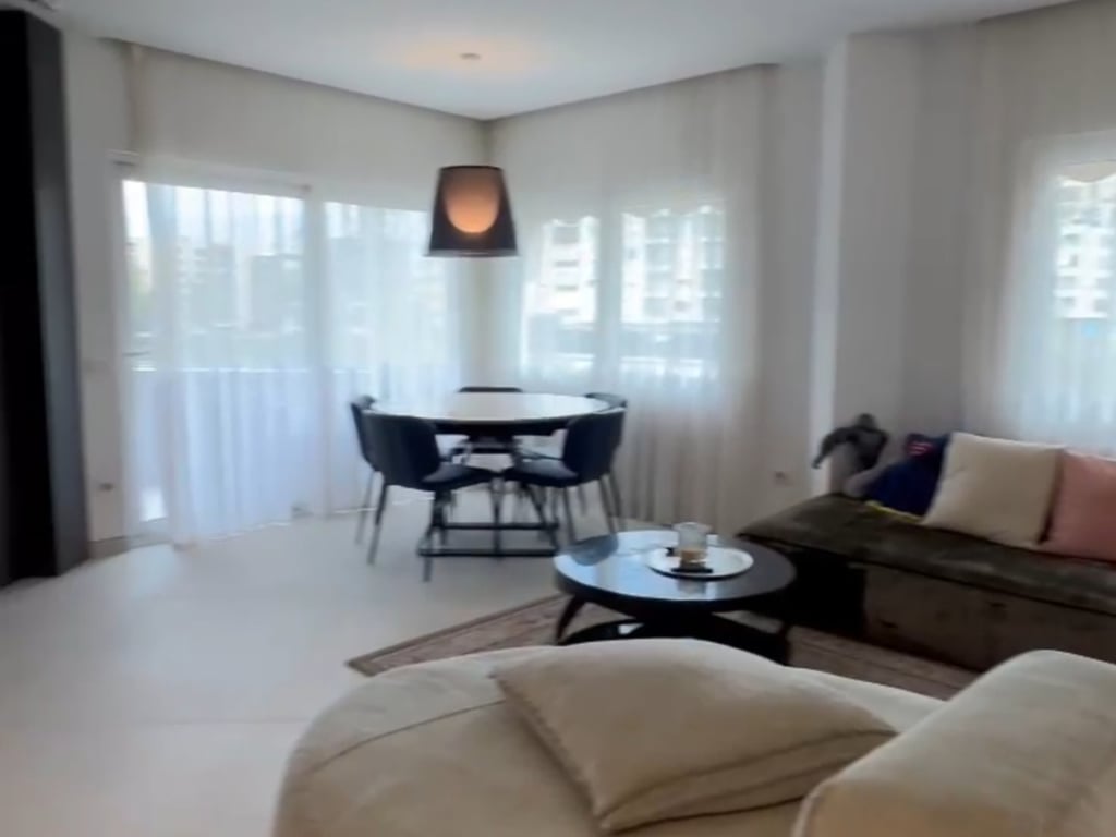 2+1 apartment for sale near the dry lake and the Zoo Garden.