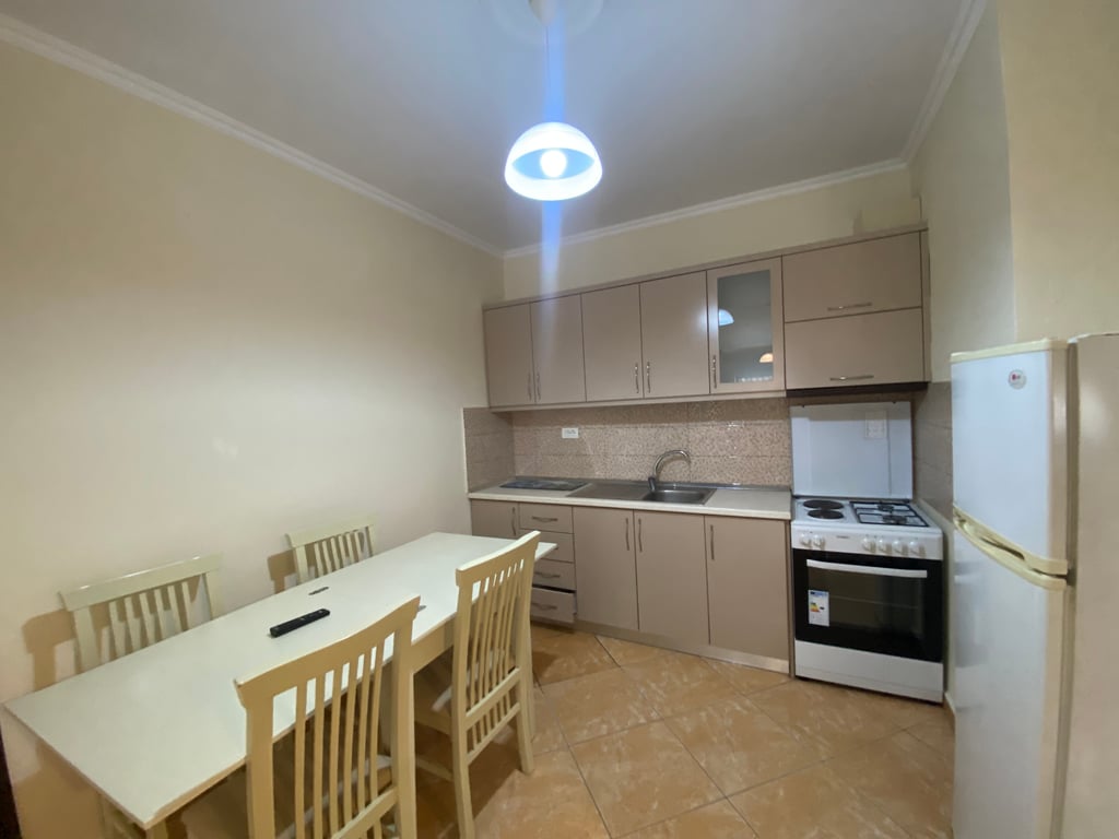 Jepet qira 1+1 tek Him Kolli ne Myslym Shyr