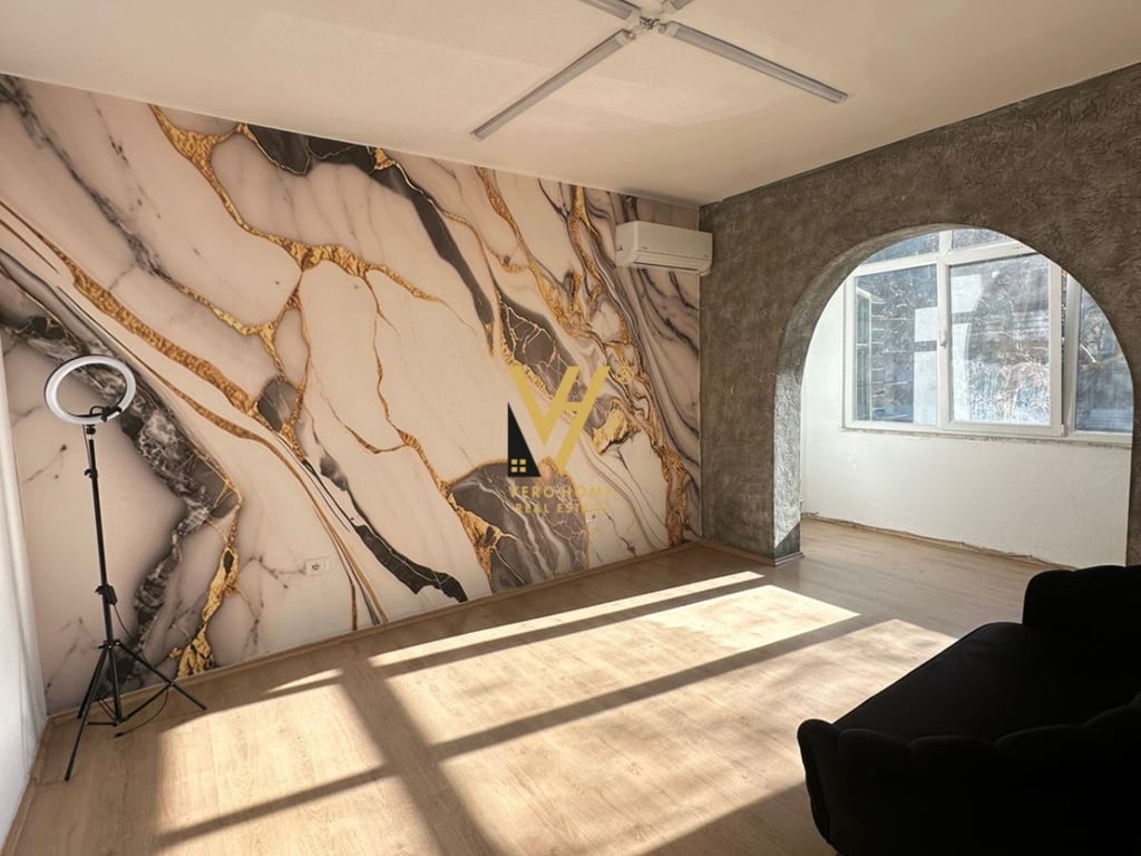 COMMERCIAL SPACE 2+1+BALCON FOR RENT AT SQUARE 21 550 EURO