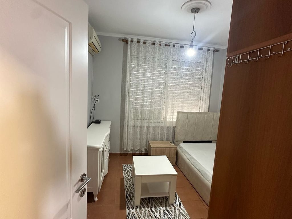 Apartment 2+1 for rent near the former Durresi restaurant, 500 euros.