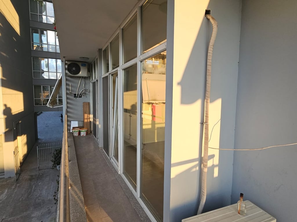 Jepet me qera zyra 3+1+2 te Kika 2, Komuna e Parisit