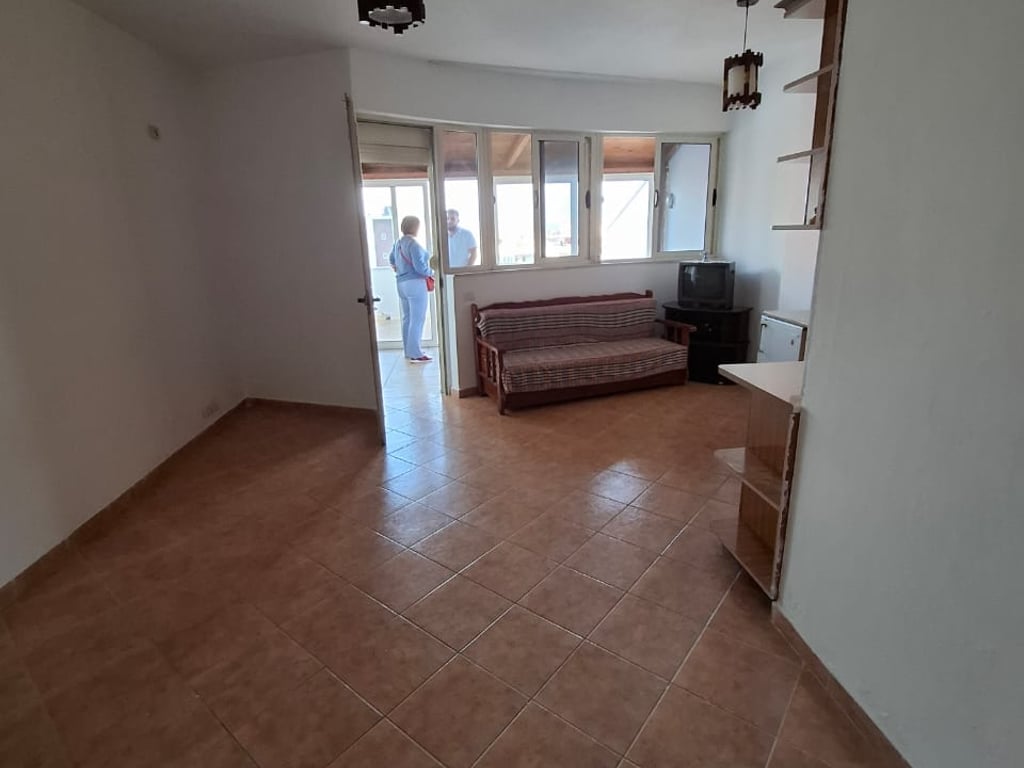 Shitet, Garsoniere, Prane Piceri 2 Engjejt, Durres