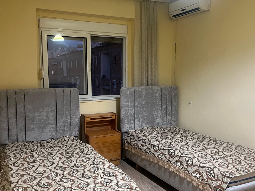 Affittasi appartamento 2+1+1 con balcone