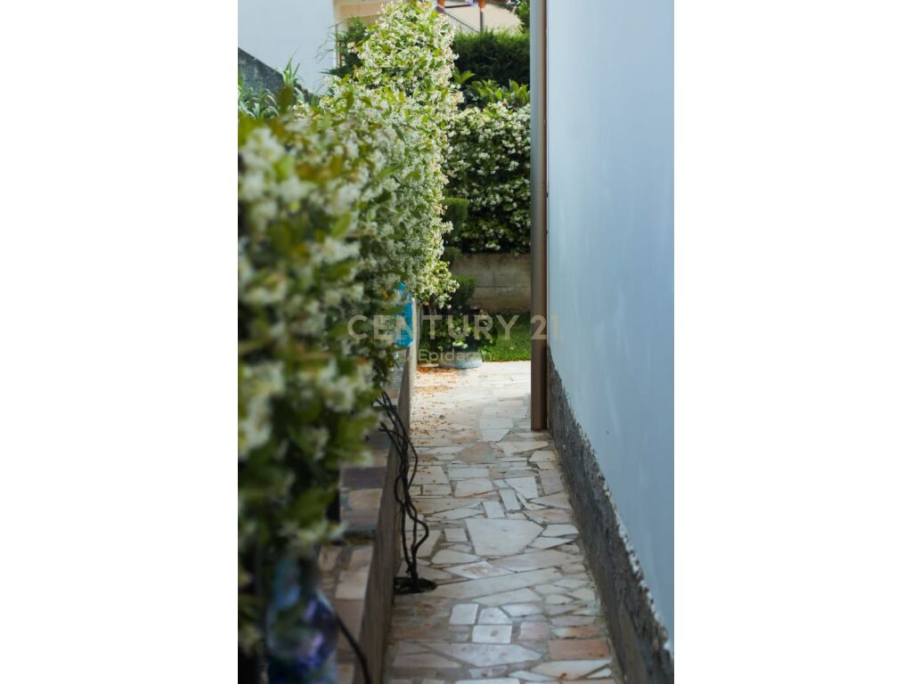 SHTEPI PRIVATE PER SHITJE NE SUKTH, DURRES - 120000€ | 187M²