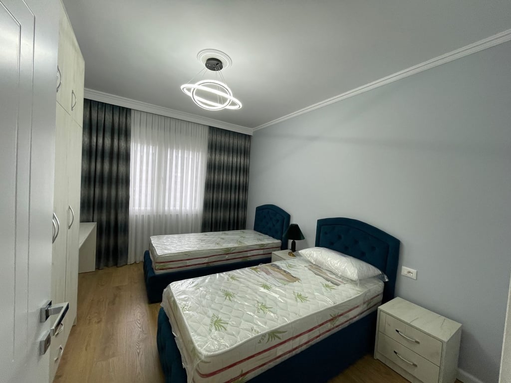 Super Apartament 2+1 me qira tek Zogu i Zi!