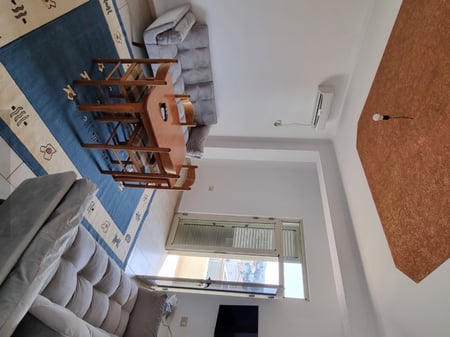 A 2+1+2 apartment is available for rent at American Villas.