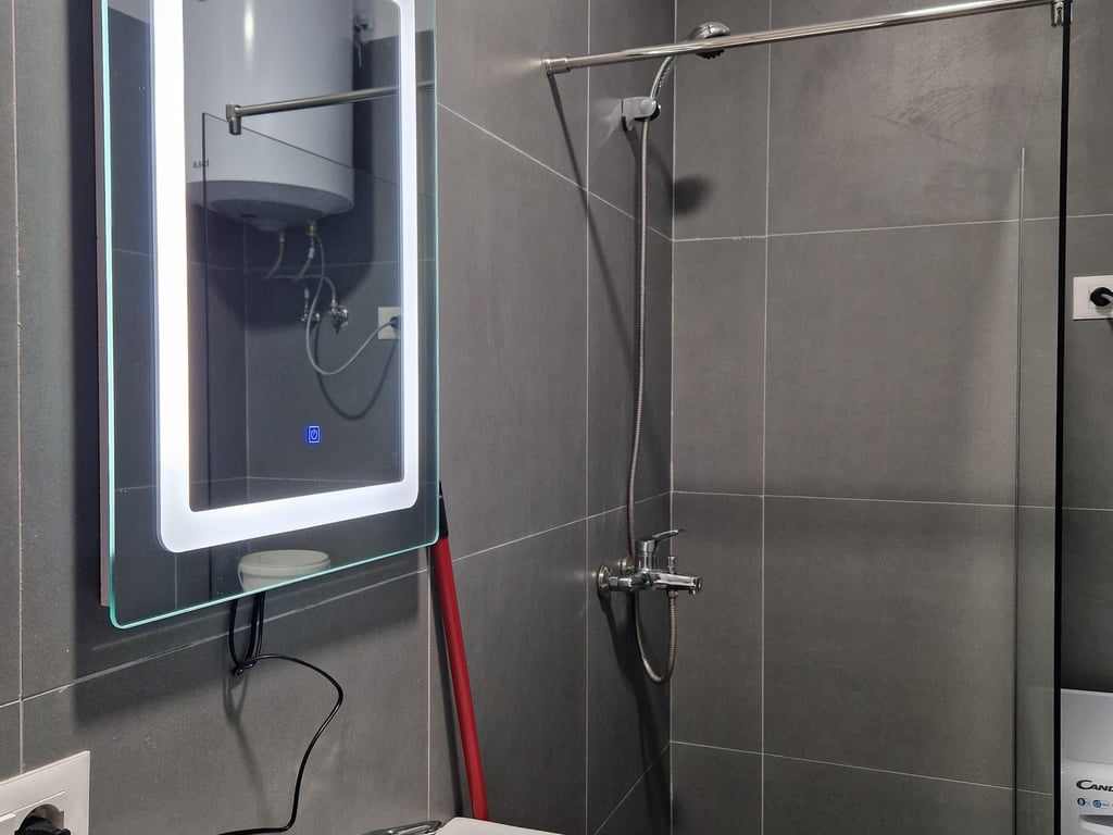 Affittasi appartamento 1+1, vicino al Tribunale Amministrativo in Don Bosko 600 euro.